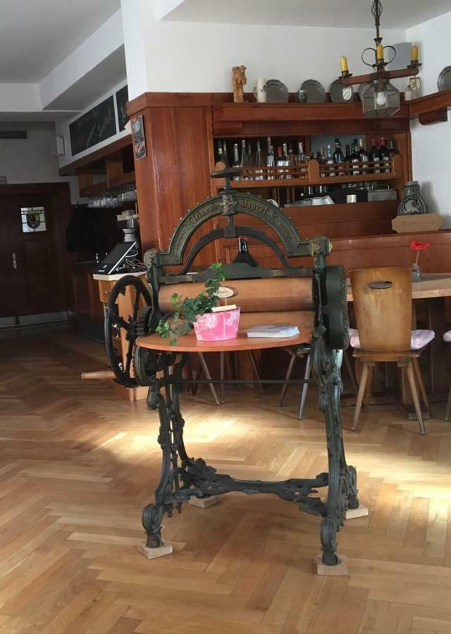 Gasthof Baeren Оксенфурт Екстериор снимка